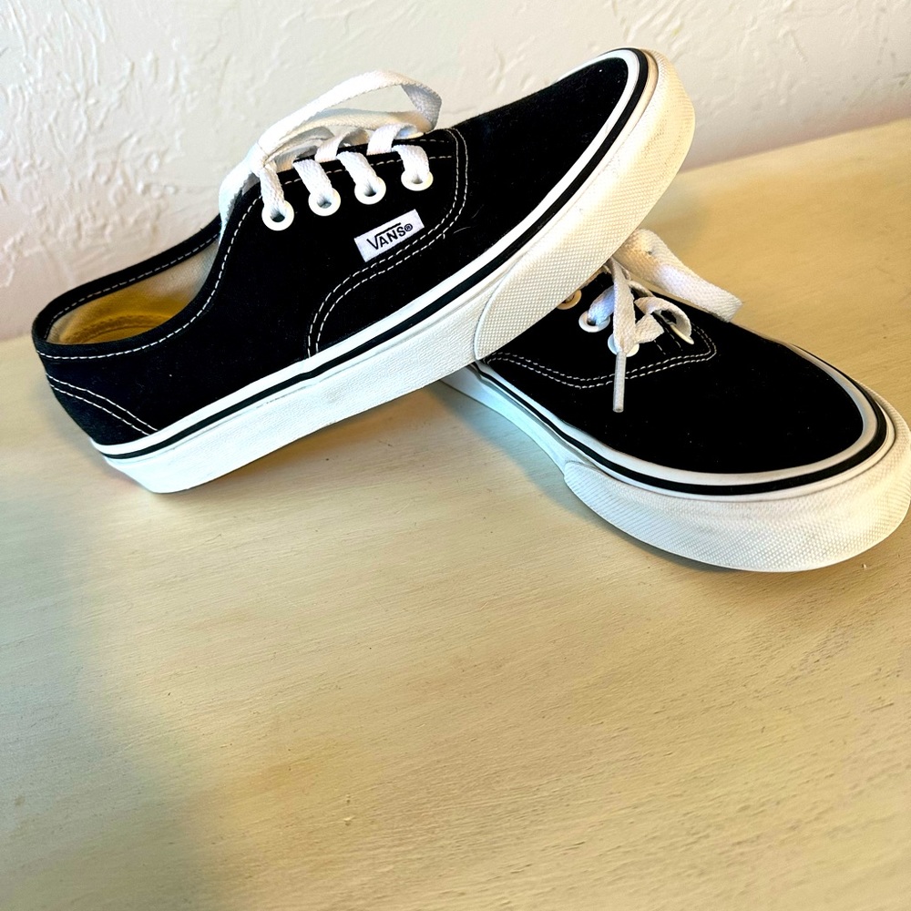 Vans authentic black lace shoes